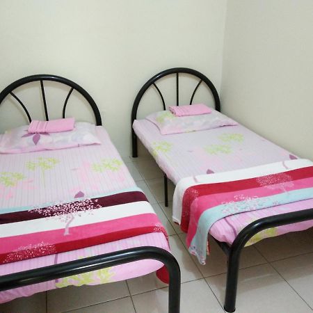 Sarinas Homestay Semporna Kültér fotó